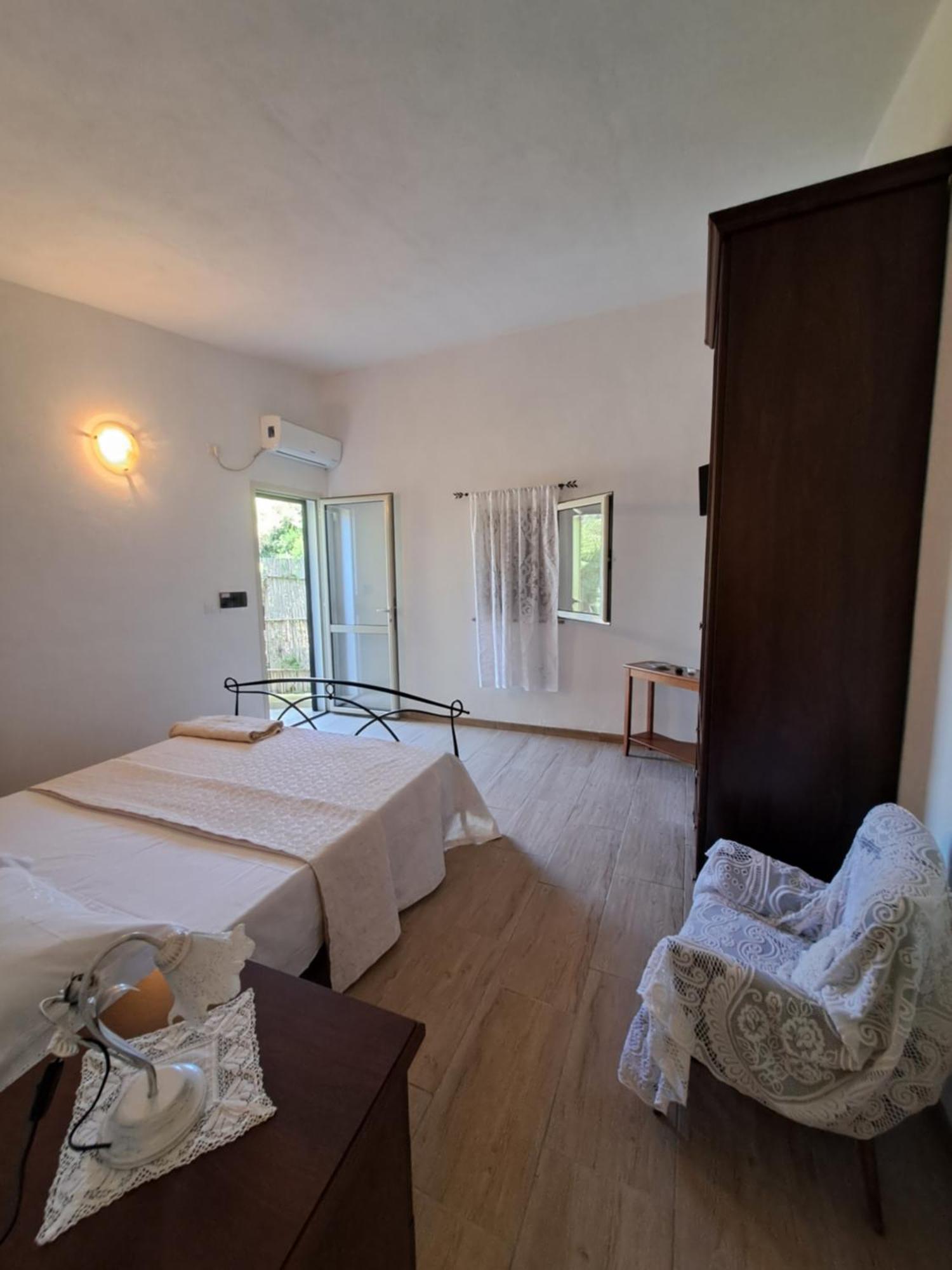 B&B Li Salcuneddi Aglientu Pokój zdjęcie